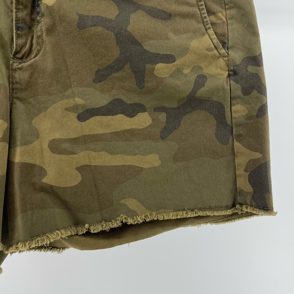 Sanctuary Daybreak Shorts in Hero Camo, Women's 31 - Picture 4 of 9
